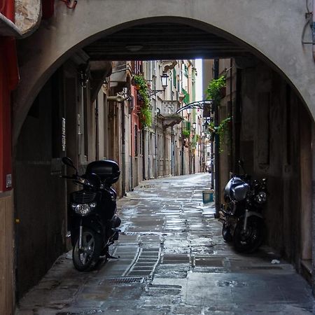 Mansarda Settimo Cielo Apartment Chioggia Luaran gambar
