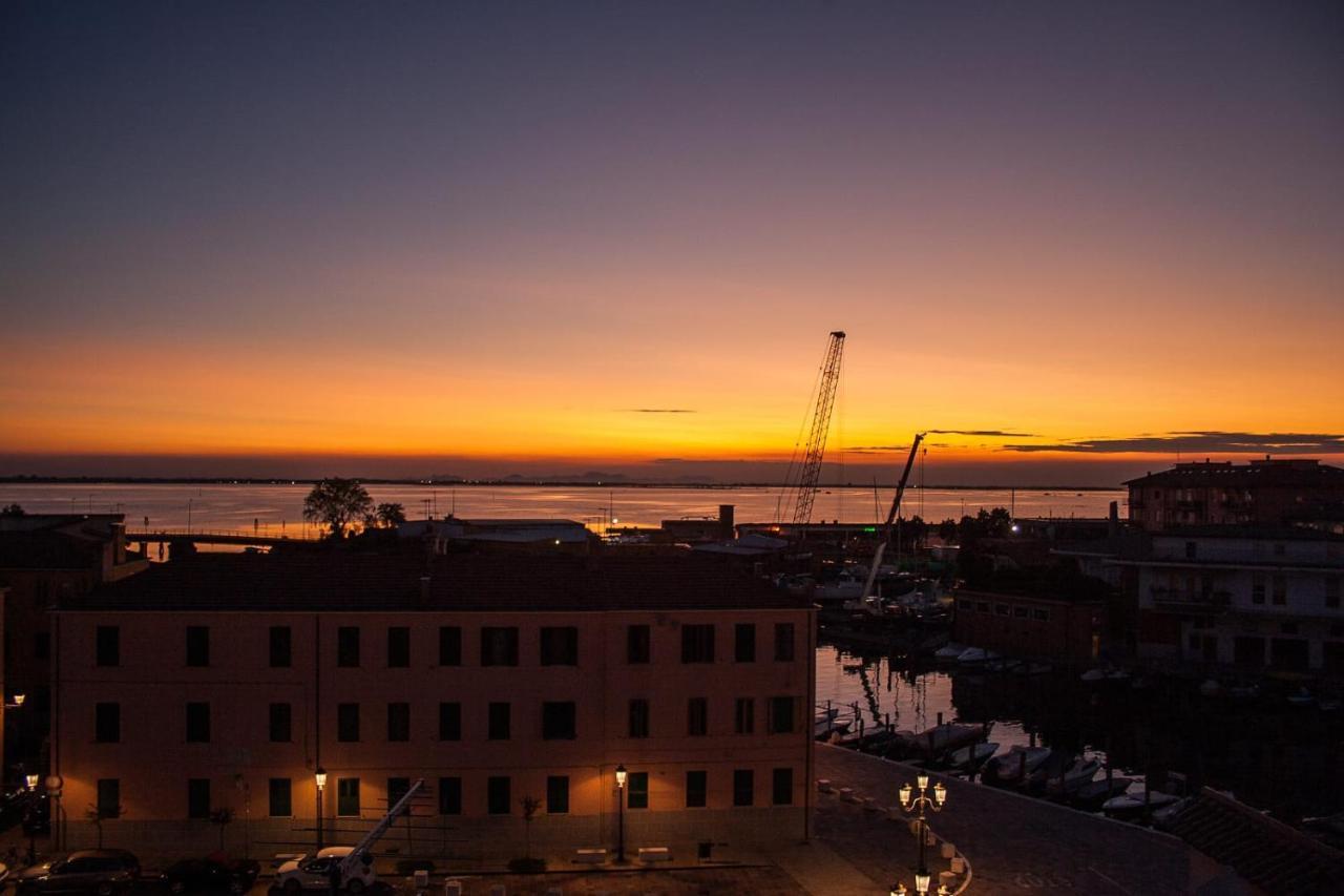Mansarda Settimo Cielo Apartment Chioggia Luaran gambar